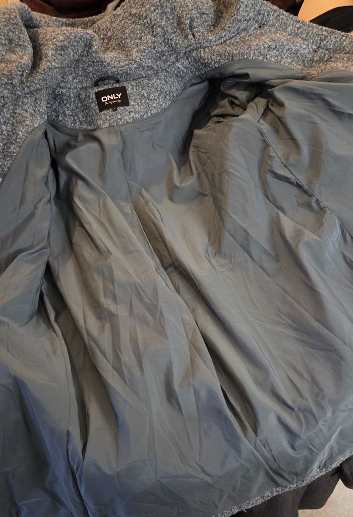 Manteau ONLY “Sedona” T.40/42 (L) – Gris bouclé chaud & doux – Capuche cocoon 💫 - photo numéro 9
