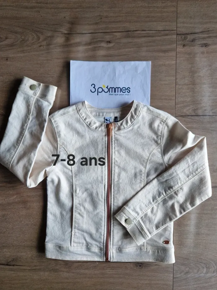 Veste légère 3 pommes 🍎  7-8 ans