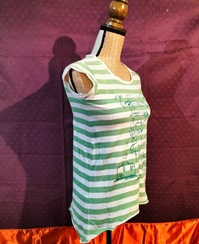 T-shirt taille S - photo numéro 2