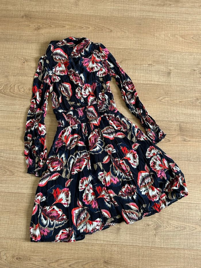 Robe bleue marine et fleurie Morgan taille 36 jamais portée - photo numéro 8