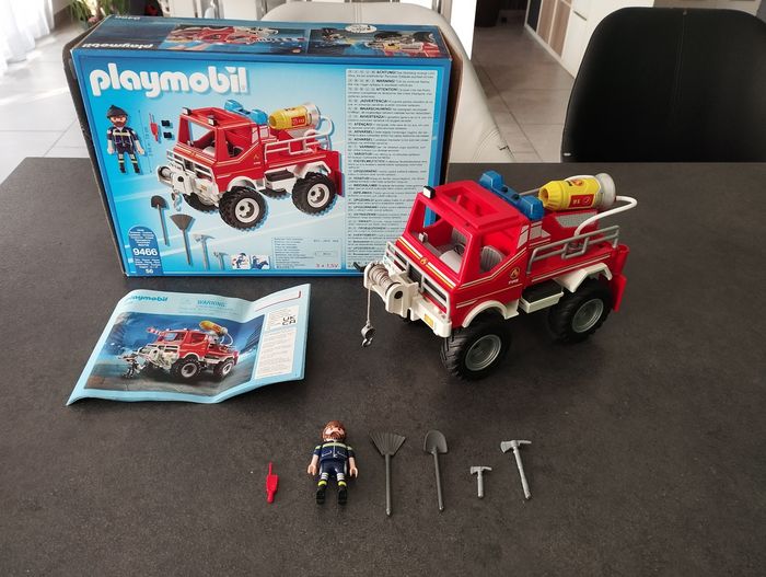Camion 4x4 de pompier playmobil - photo numéro 2