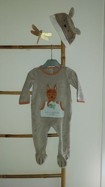 Pyjama/ Dorsbien/ Grenouillère Sergent Major et son bonnet excellent état 12 mois