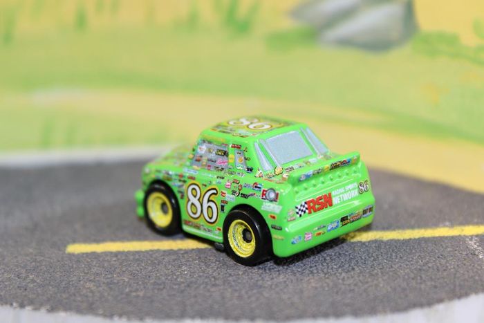 Disney Pixar cars mini racer Chick Hicks - photo numéro 3