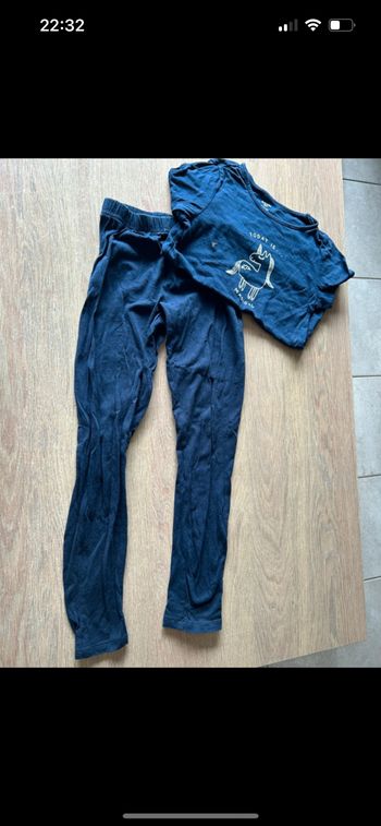 Pyjama deux pièces bleu marine motif licorne 8 ans