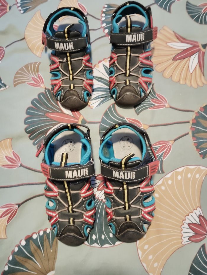 2 paires de sandales