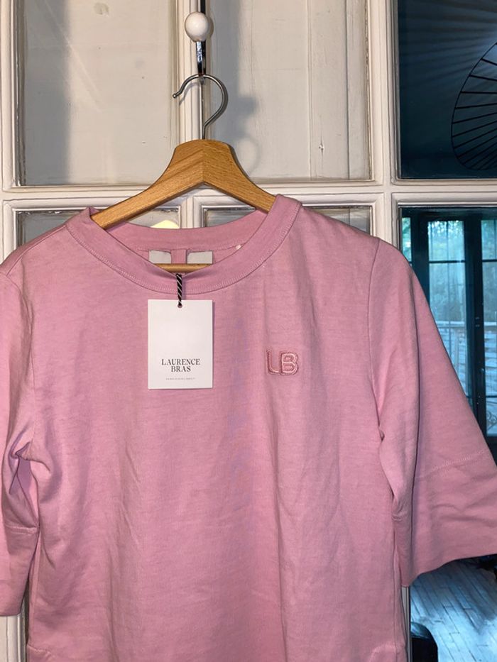 T-shirt rose Laurence bras  Taille 38 Neuf avec étiquette - photo numéro 4