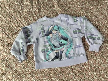 Sweat manga Zara 8ans TBE