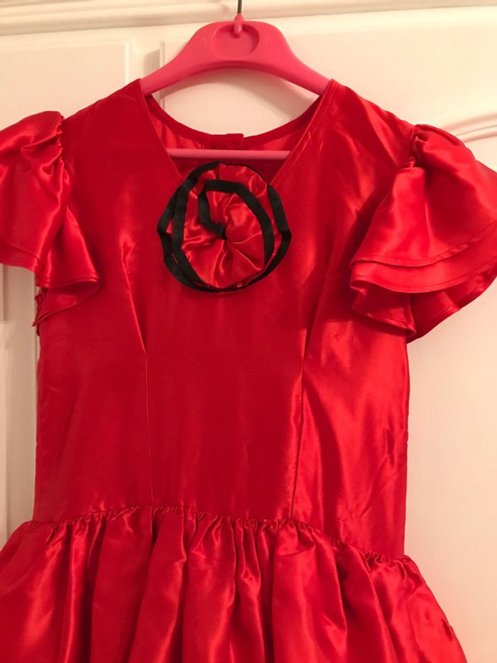 Déguisement Robe Rouge à Volants Style Espagnole - photo numéro 3