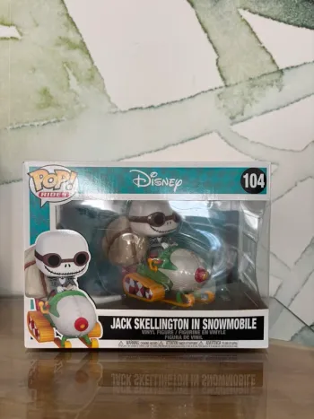 Funko pop figurine Disney Jack Skellington in snowmobile