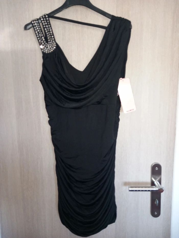 Magnifique robe de soirée noire à strass M-L