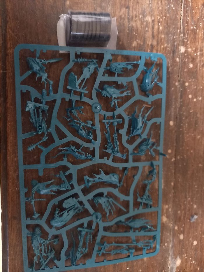 10 chainrasp hantenuits nighthaunt neuf sur grappe avec socle warhammer fantasy death - photo numéro 2