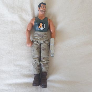 figurine, jouet action man, avec rollers, et harpon, en très bon état, collection, vintage