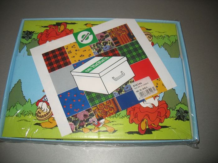 BOITE BLEUE EN CARTON  - DONALD ET DAISY "EVOLUZIONE" - NEUVE - n°04 - photo numéro 2