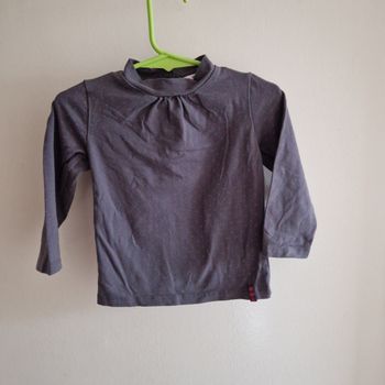 18 mois sous pull gris et rose