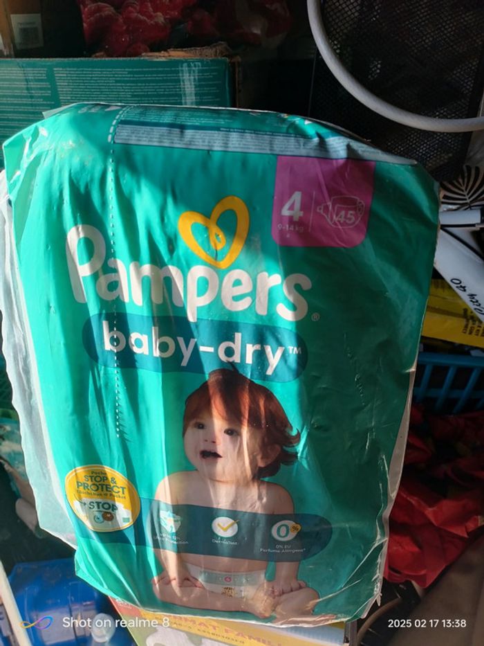 180 couche  baby dry taille 4 - photo numéro 2