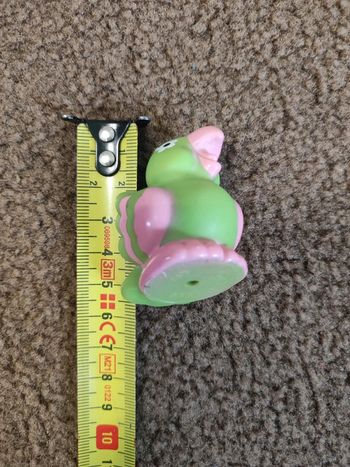 Figurine mascotte Charlotte aux fraises Menthe à l'eau, en très bon état