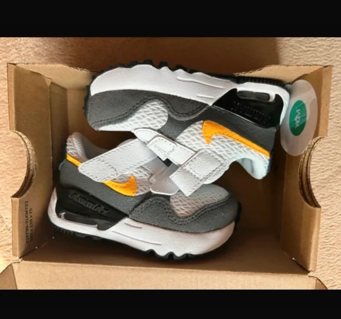 Air Max systm taille 19.5 neuves