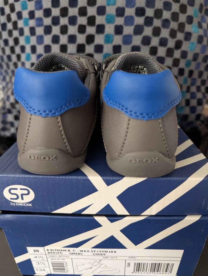 Chaussures garçon. Taille 20. Neuf. Geox - photo numéro 9
