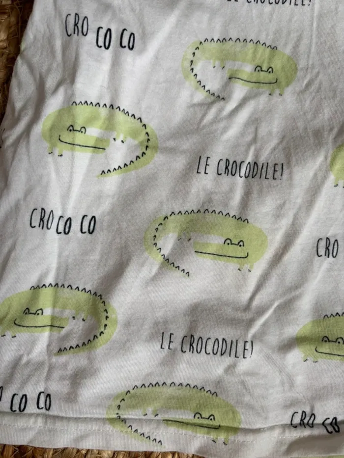 T-shirt Kiabi 6 ans crocodile tbe - photo numéro 2