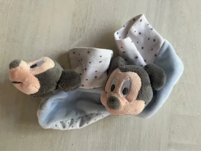 Chaussons Mickey - photo numéro 3