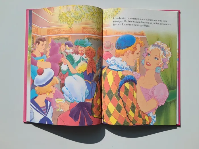 Livre Barbie au Bal Costumé - photo numéro 3