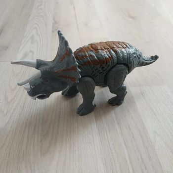 Dinosaure articulé sonore