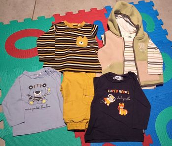 Lot vêtements 12 mois