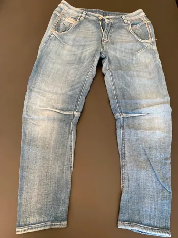 Pantalon diesel Boyfriend Tayzan