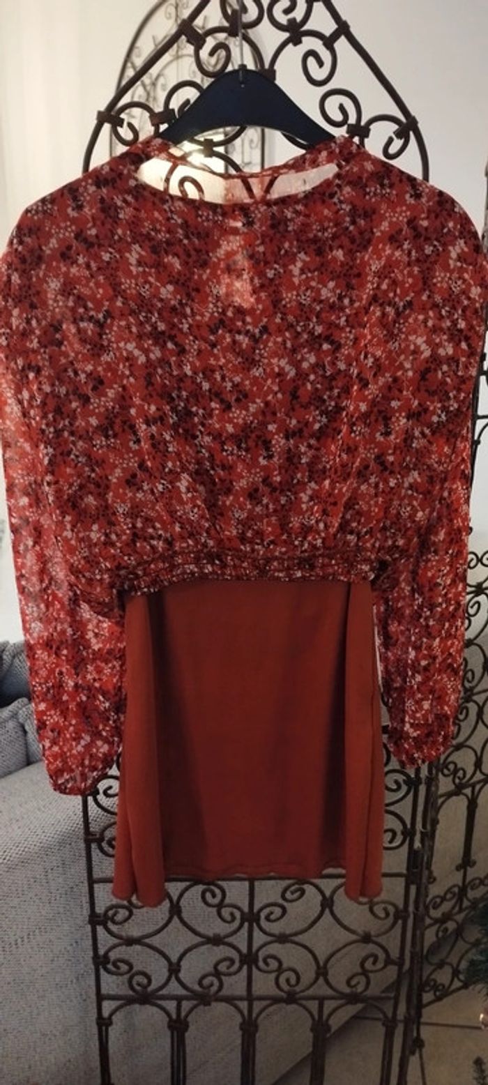 Robe voile avec doublure et fil brillant Kiabi. Taille 12 ans. Très bon état - photo numéro 3