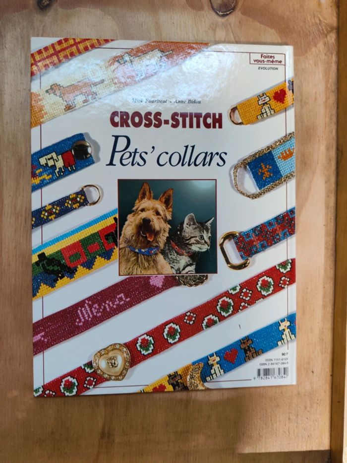Point de croix colliers pour animaux familiers - photo numéro 2