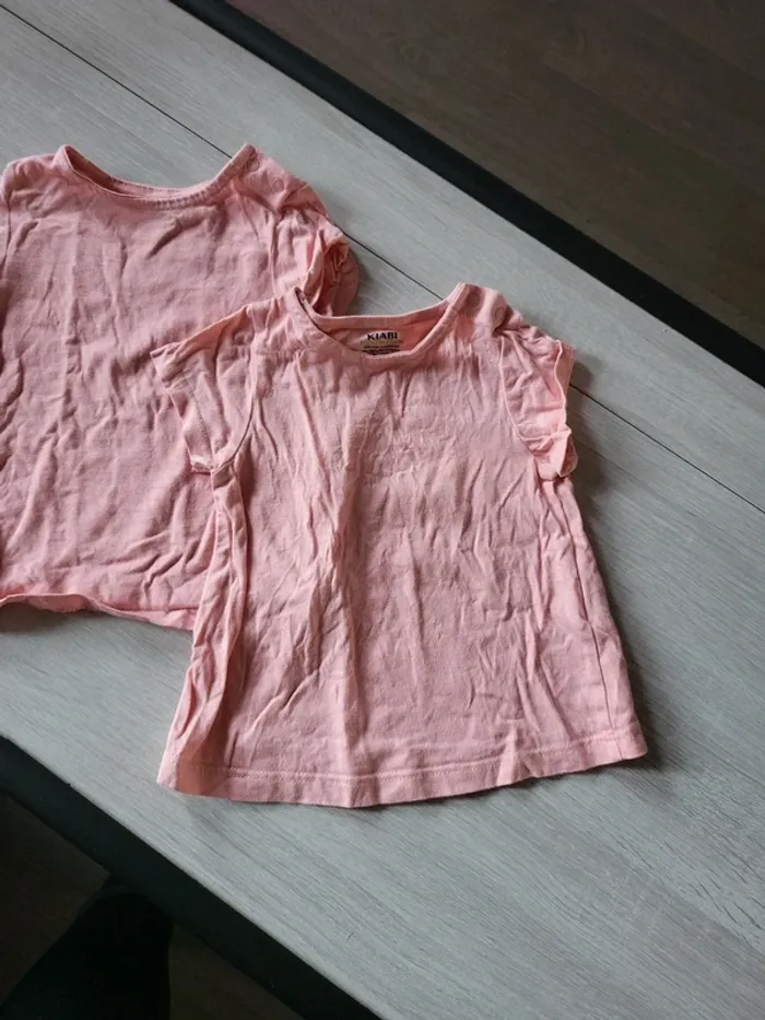 2 Tshirt shirt taille 12 mois - photo numéro 2
