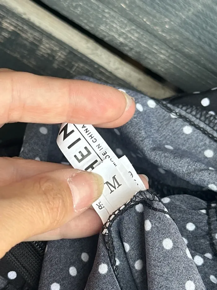 Robe manches longues été légère noir à pois blancs volants dos nu shein 38/M - photo numéro 5