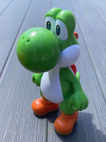 Figurine Yoshi Mario à monter soi même