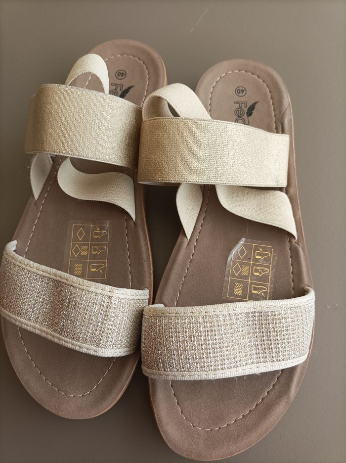 Chaussures femme doré