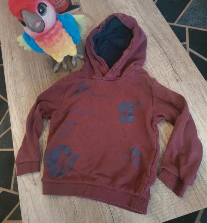 Sweat a capuche inscription