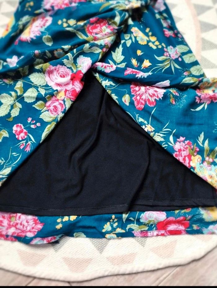 Robe Promod  - Bleue fleurie  -  38  -  Excellent état - photo numéro 8