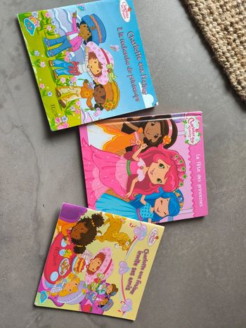 Lot livres Charlotte aux fraises