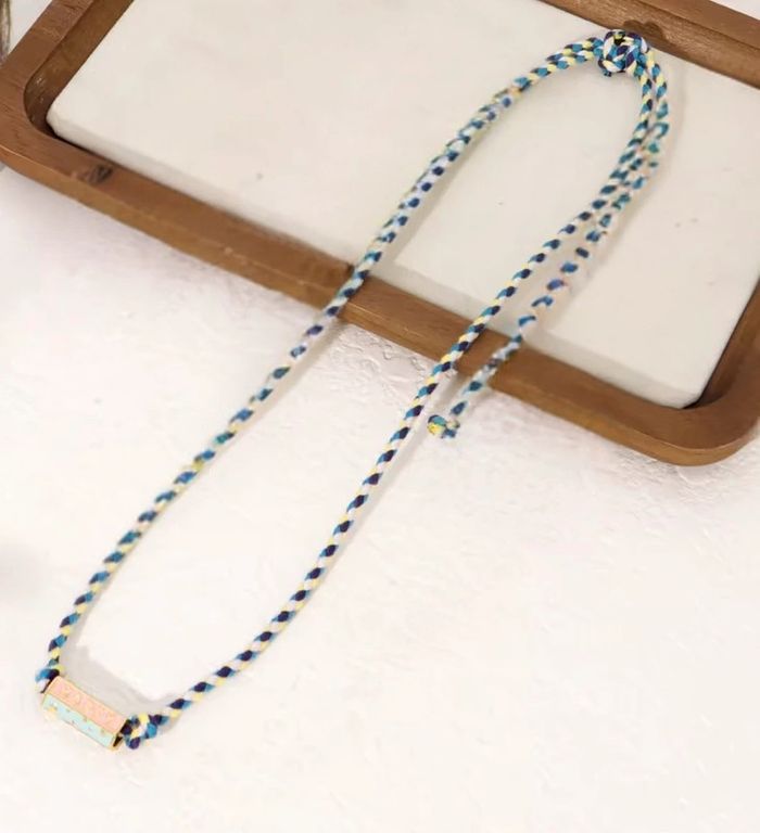 Collier ajustable coloré avec pendentif “Happy” - photo numéro 3