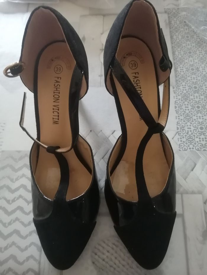 Chaussures de salon - photo numéro 2