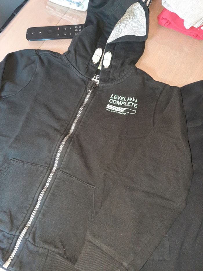 Lot sweats - photo numéro 3