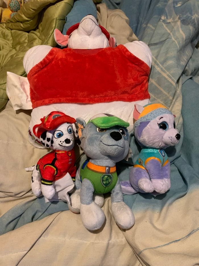 Divers lot de peluches