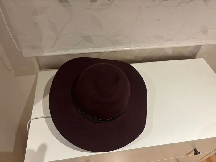 Chapeau Galeries Lafayette - photo numéro 3