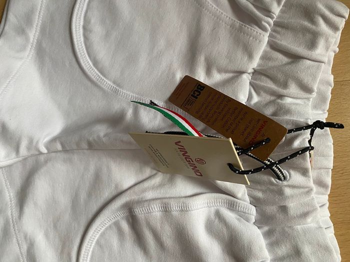 Short blanc Vingino taille 10 ans Neuf val 44,9 - photo numéro 4