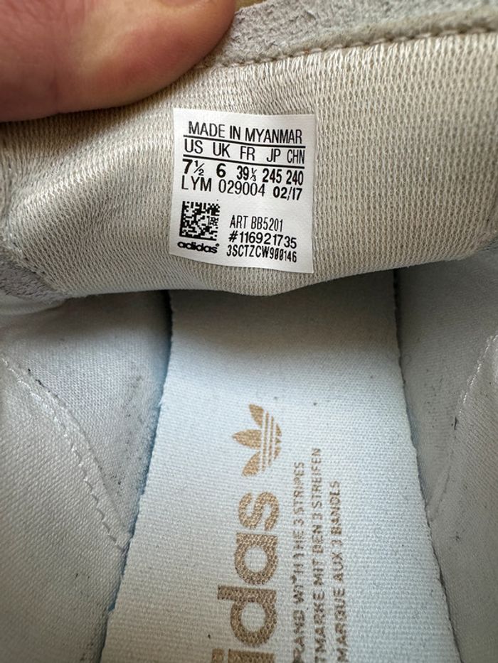 Basket Adidas courtvantage Taille 39 1/3 - photo numéro 7