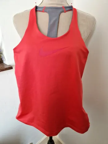Débardeur brassière de sport nike taille xs rose corail