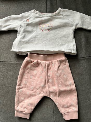 Ensemble pantalon + pull 3 mois