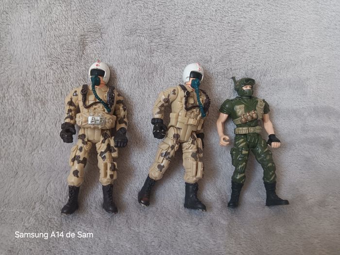 Lot de 8 figurines soldat - photo numéro 3