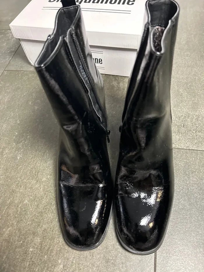 Bottines vernis noirs - photo numéro 2