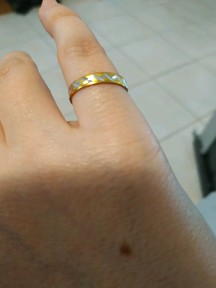 Bague fantaisie dorée - photo numéro 2