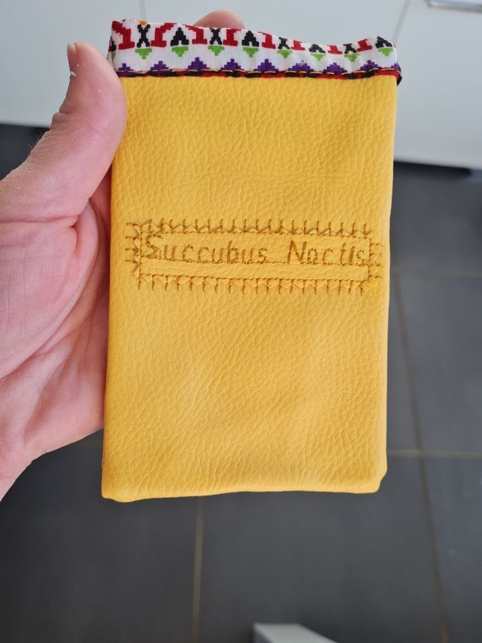 Sac en cuir très original - photo numéro 3